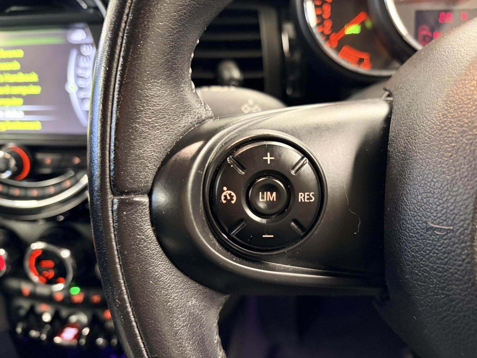 MINI Hatch 1.5 Cooper D Hatchback 3dr Diesel Manual Euro 6 (s/s) (116 ps)