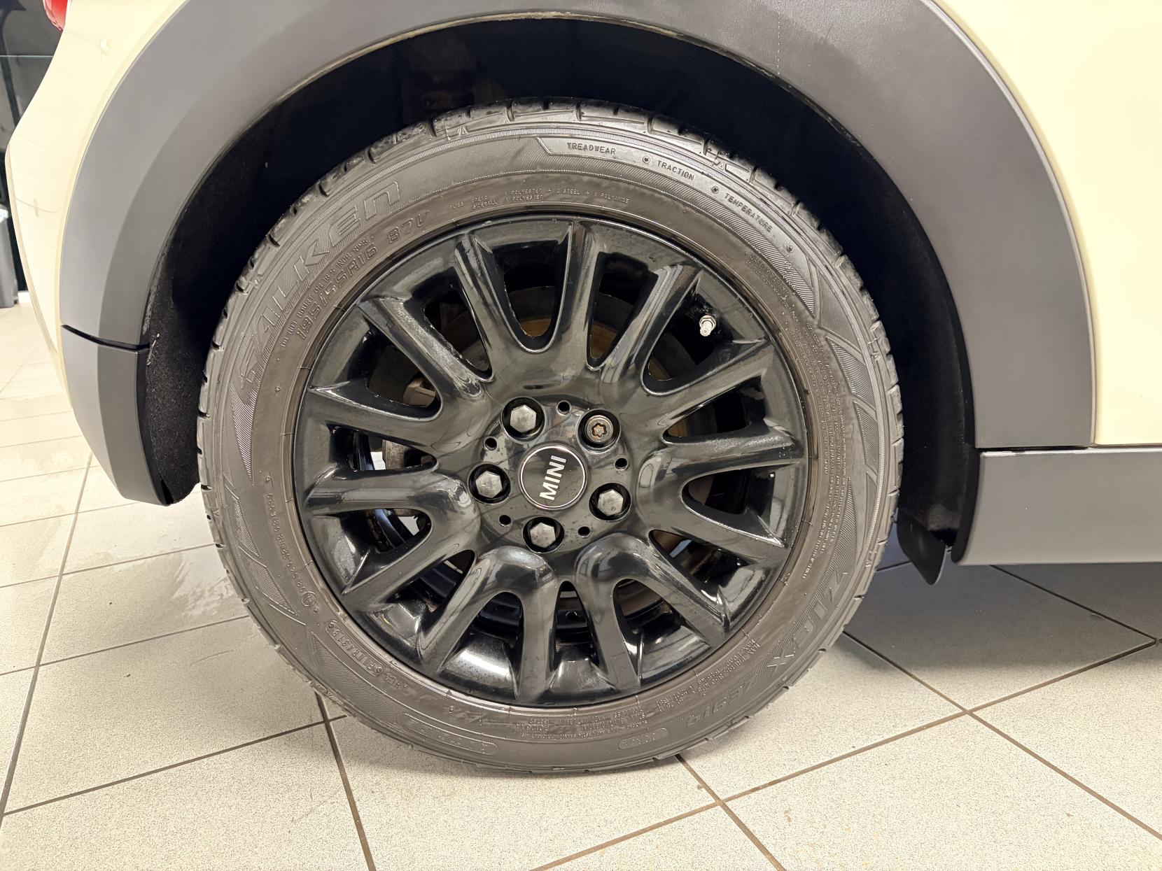 MINI Hatch 1.5 Cooper D Hatchback 3dr Diesel Manual Euro 6 (s/s) (116 ps)