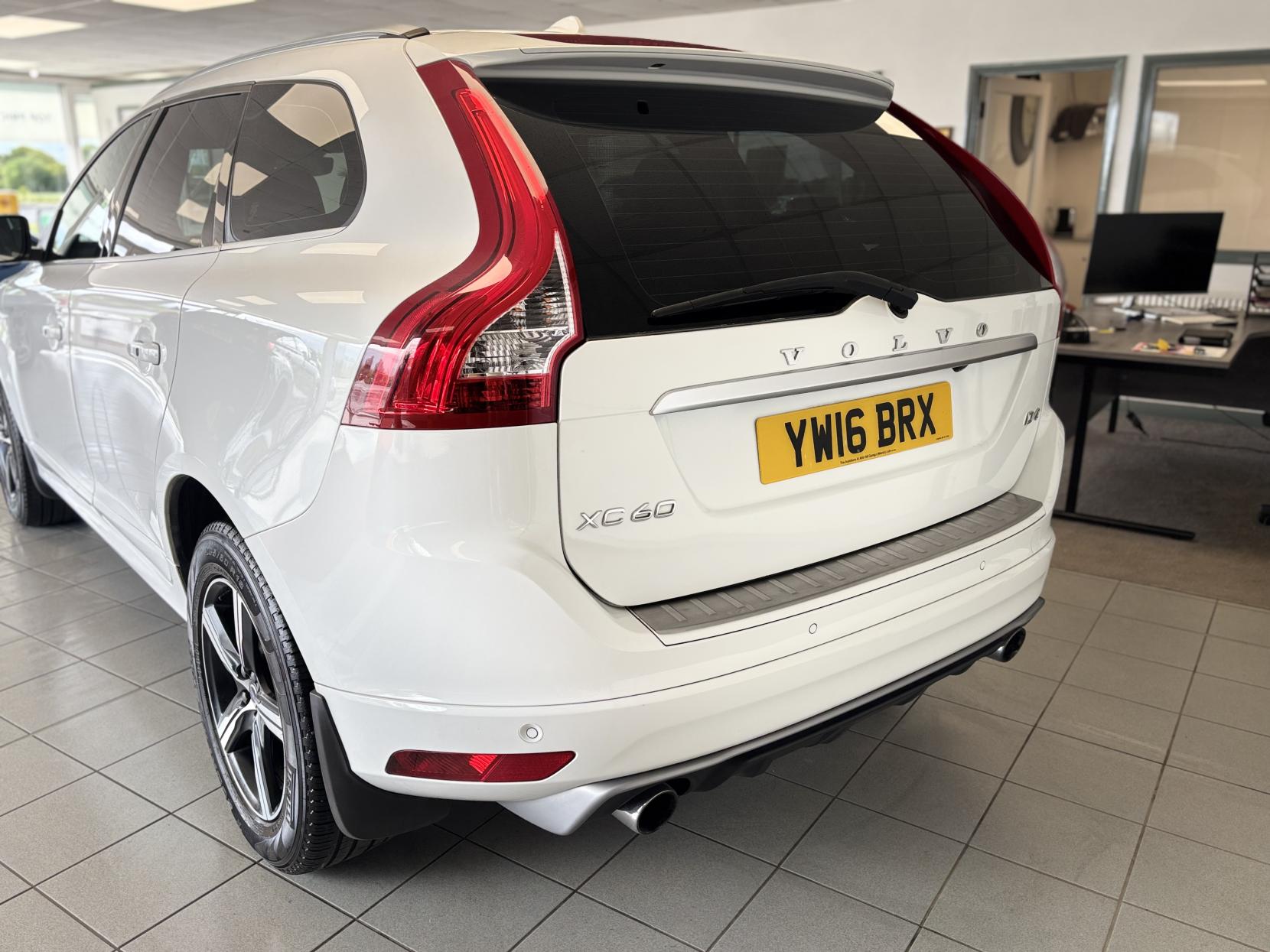 Volvo XC60 2.0 D4 R-Design Lux Nav SUV 5dr Diesel Manual Euro 6 (s/s) (190 ps)