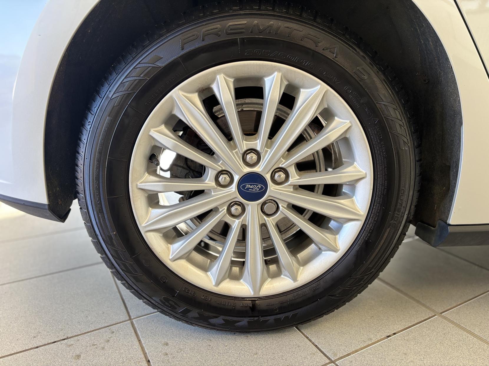 Ford Focus 1.0T EcoBoost Titanium Hatchback 5dr Petrol Manual Euro 6 (s/s) (125 ps)