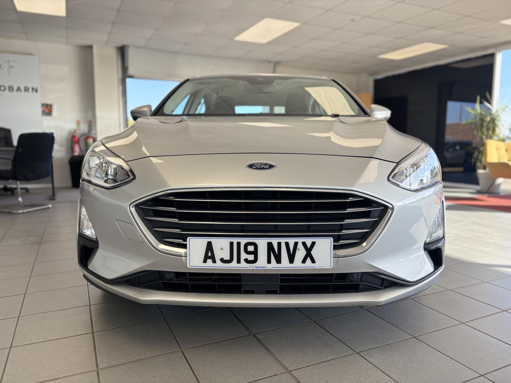 Ford Focus 1.0T EcoBoost Titanium Hatchback 5dr Petrol Manual Euro 6 (s/s) (125 ps)