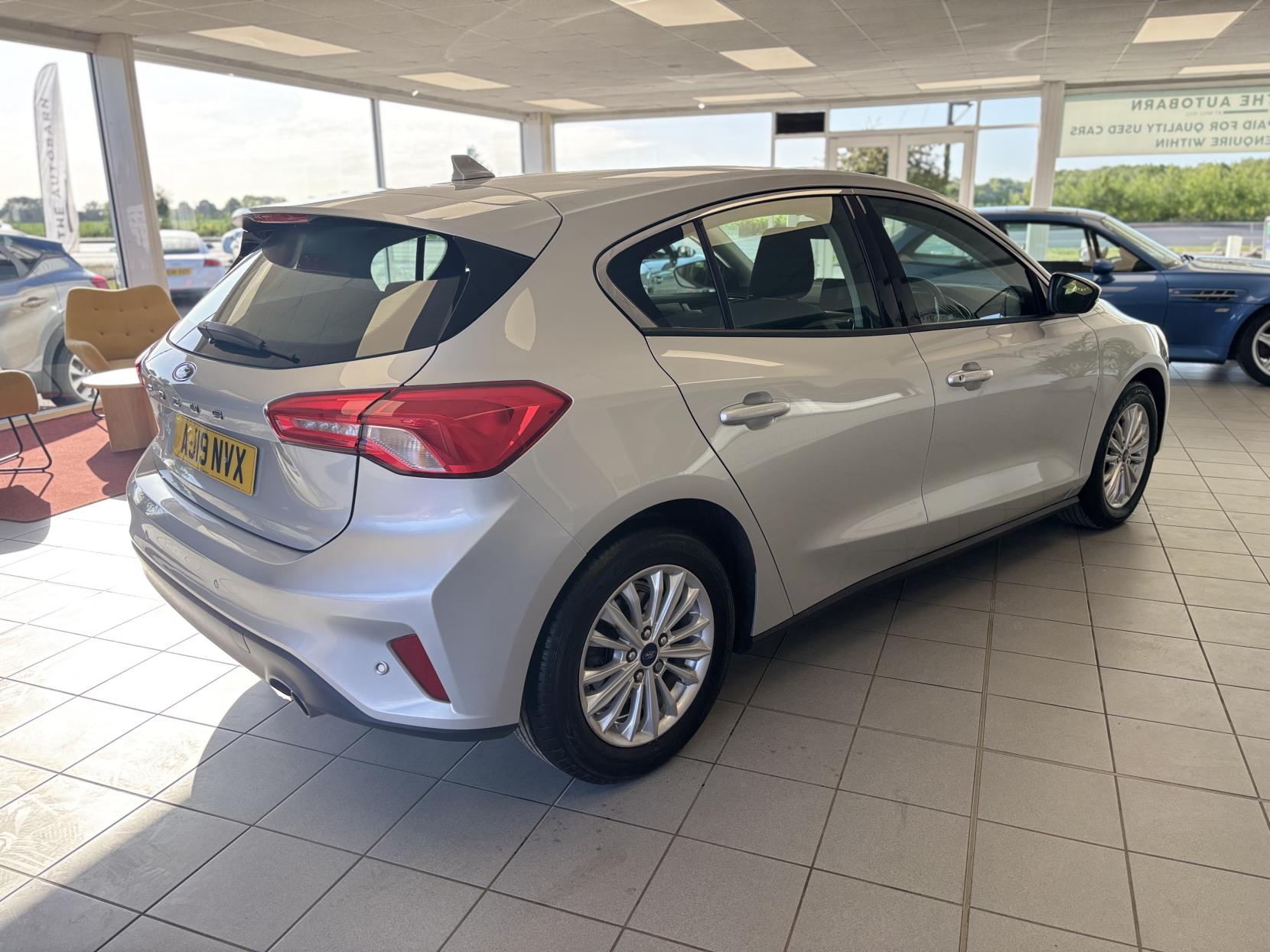 Ford Focus 1.0T EcoBoost Titanium Hatchback 5dr Petrol Manual Euro 6 (s/s) (125 ps)