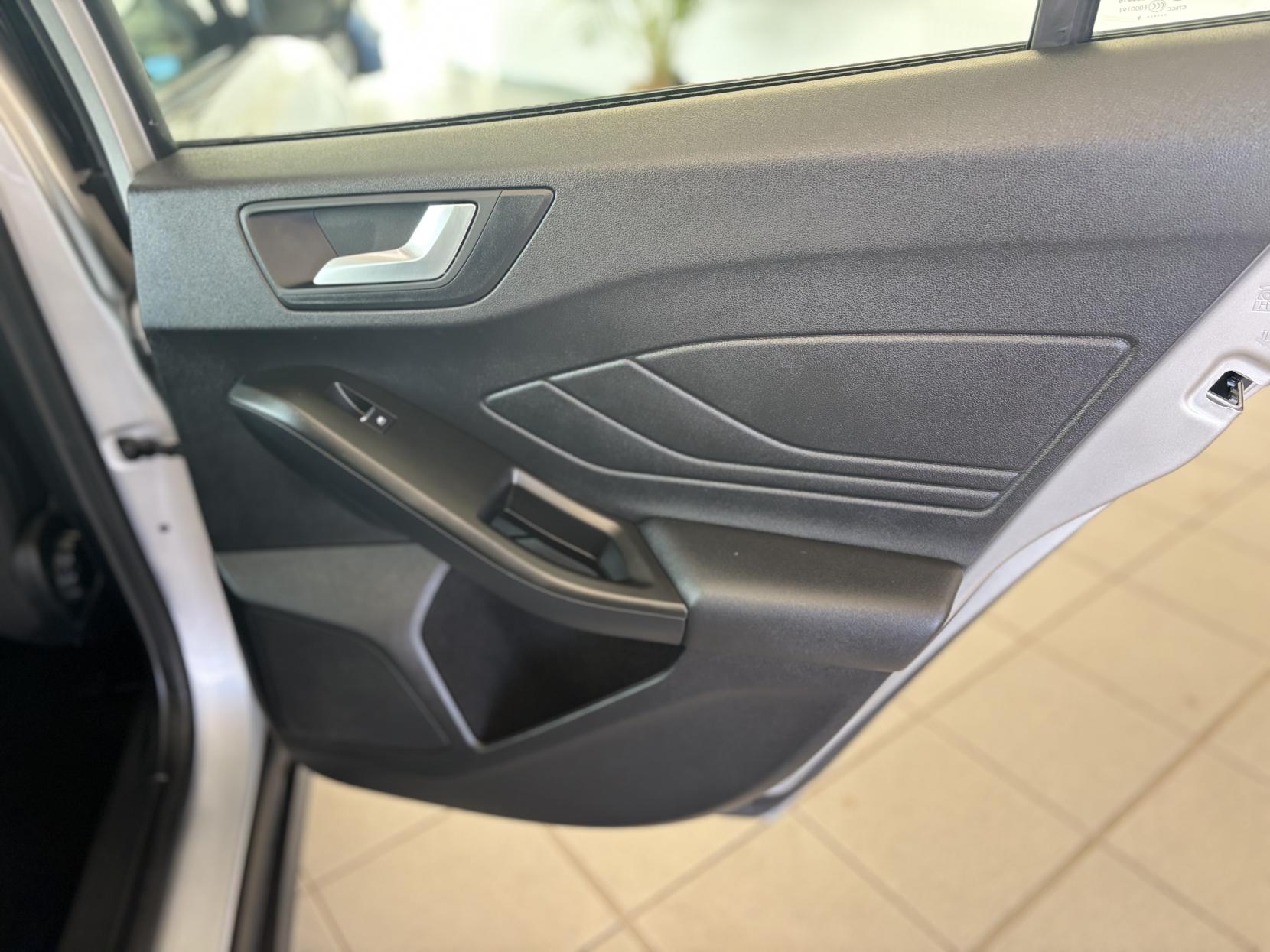 Ford Focus 1.0T EcoBoost Titanium Hatchback 5dr Petrol Manual Euro 6 (s/s) (125 ps)