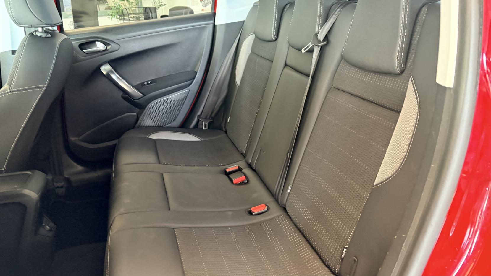 Peugeot 2008 1.2 PureTech Allure SUV 5dr Petrol Manual Euro 6 (s/s) (110 ps)