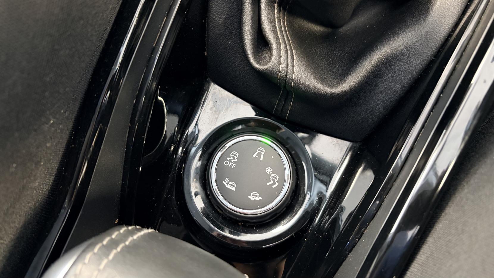 Peugeot 2008 1.2 PureTech Allure SUV 5dr Petrol Manual Euro 6 (s/s) (110 ps)