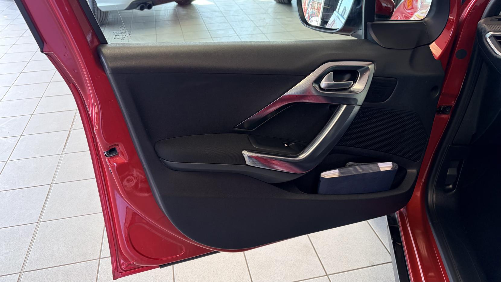 Peugeot 2008 1.2 PureTech Allure SUV 5dr Petrol Manual Euro 6 (s/s) (110 ps)