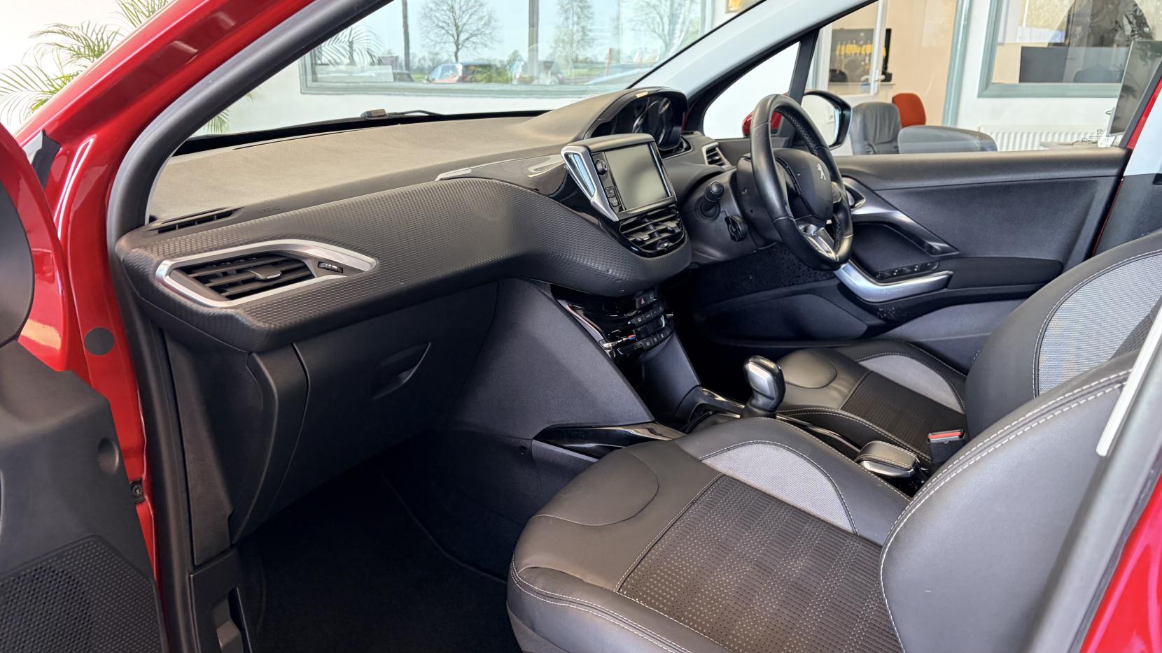 Peugeot 2008 1.2 PureTech Allure SUV 5dr Petrol Manual Euro 6 (s/s) (110 ps)