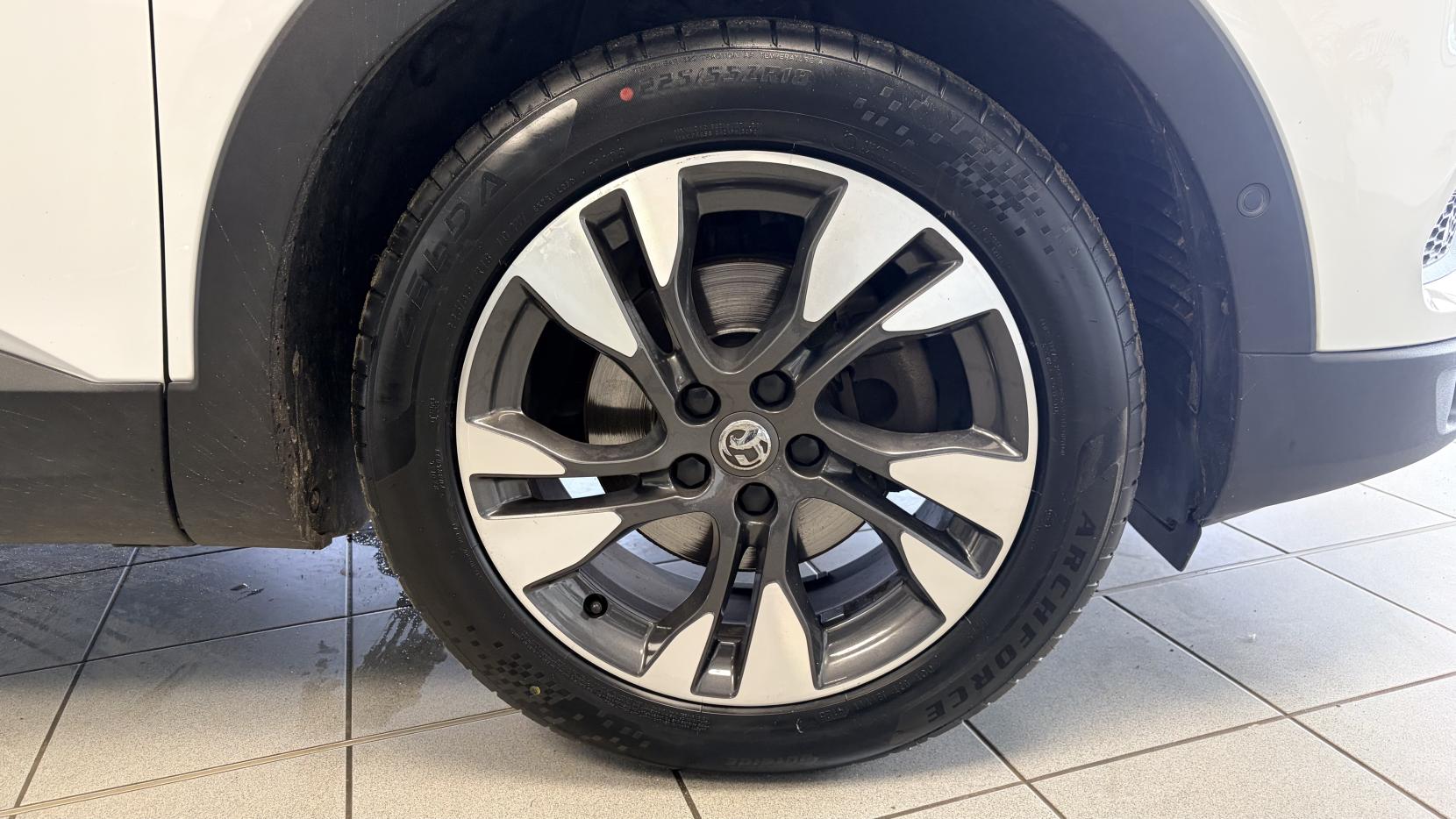 Vauxhall Grandland X 1.2 Turbo Griffin SUV 5dr Petrol Manual Euro 6 (s/s) (130 ps)