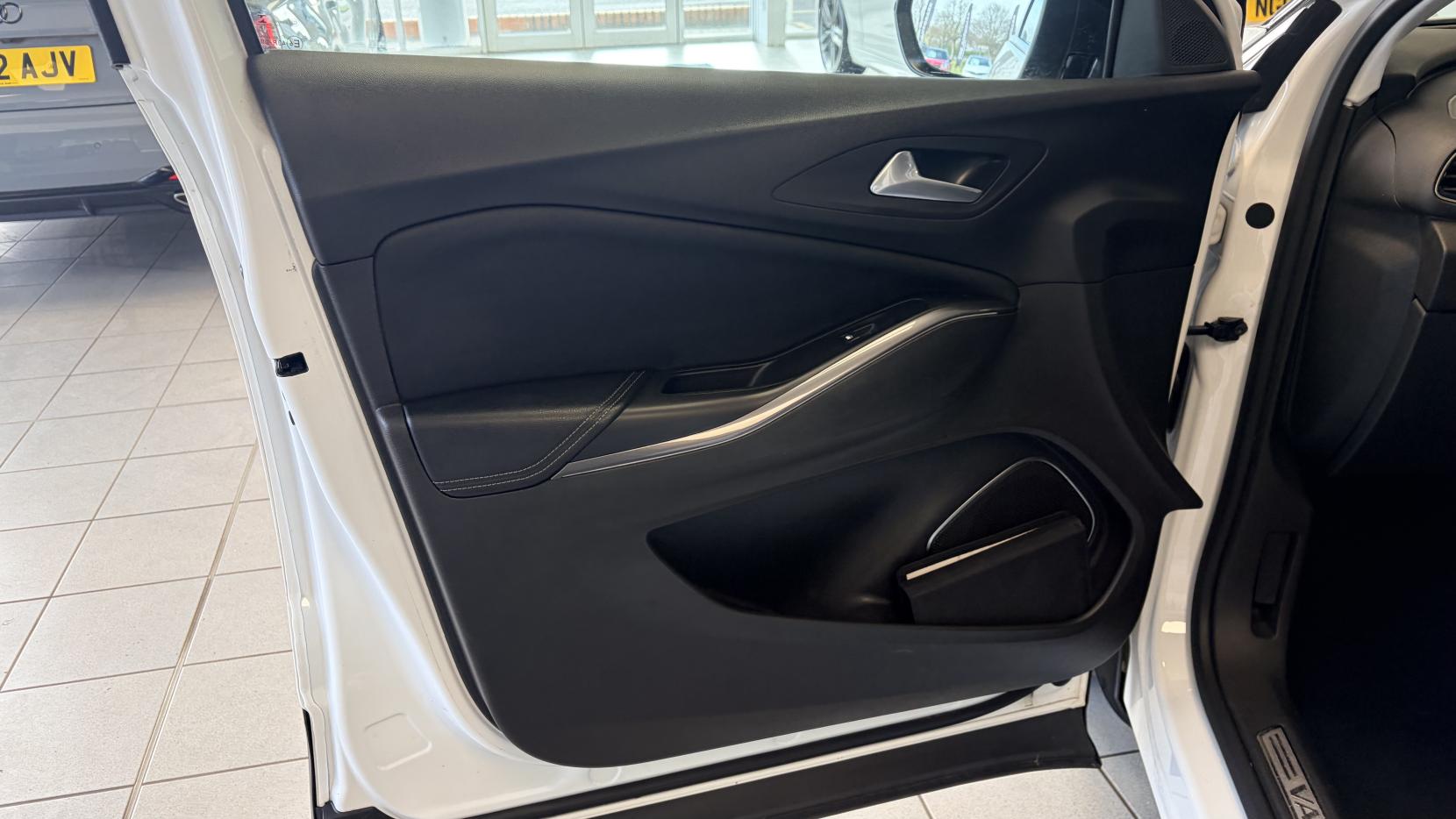 Vauxhall Grandland X 1.2 Turbo Griffin SUV 5dr Petrol Manual Euro 6 (s/s) (130 ps)