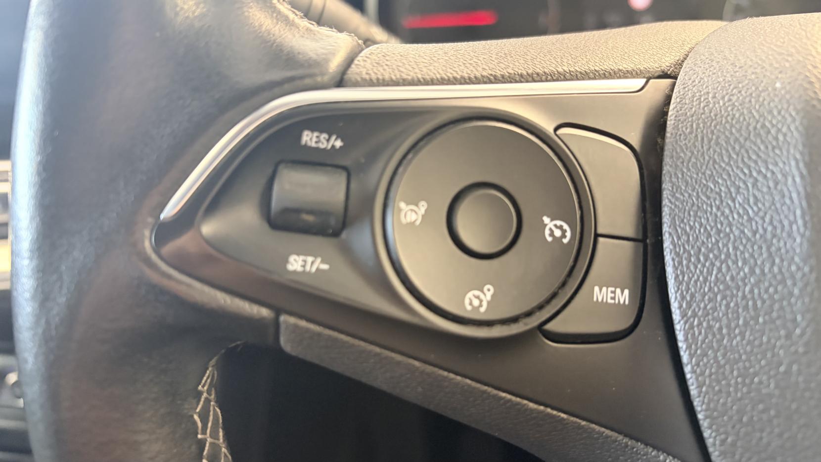 Vauxhall Grandland X 1.2 Turbo Griffin SUV 5dr Petrol Manual Euro 6 (s/s) (130 ps)