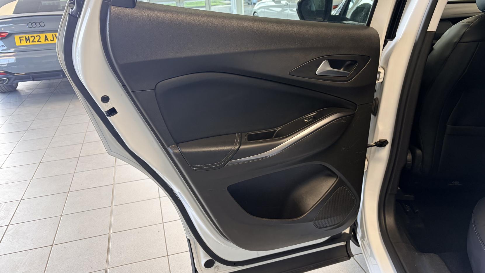 Vauxhall Grandland X 1.2 Turbo Griffin SUV 5dr Petrol Manual Euro 6 (s/s) (130 ps)