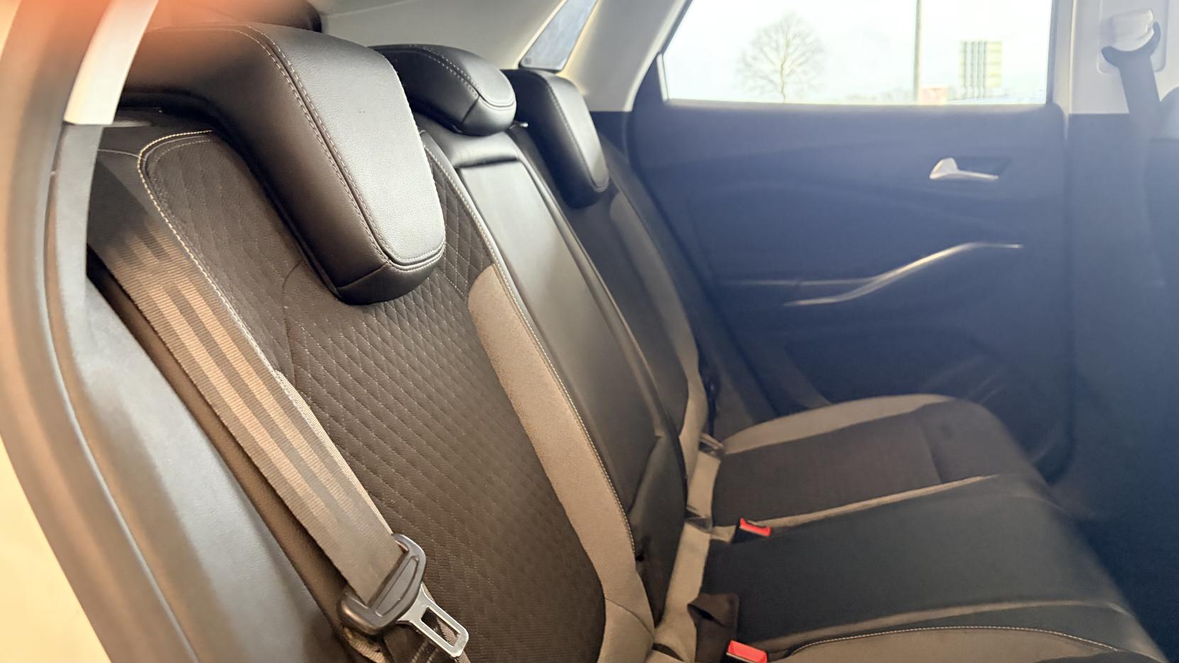 Vauxhall Grandland X 1.2 Turbo Griffin SUV 5dr Petrol Manual Euro 6 (s/s) (130 ps)