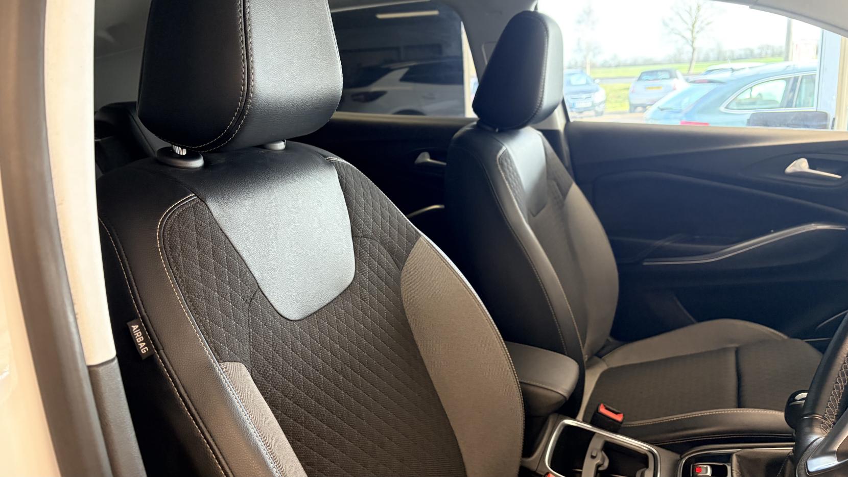 Vauxhall Grandland X 1.2 Turbo Griffin SUV 5dr Petrol Manual Euro 6 (s/s) (130 ps)