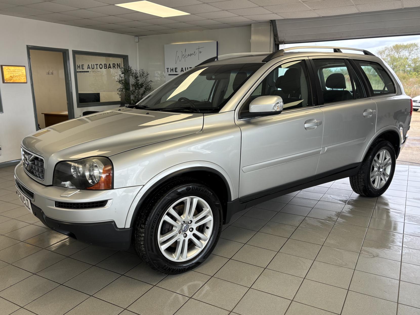Volvo XC90 2.4 D5 SE SUV 5dr Diesel Geartronic AWD (224 g/km, 182 bhp)