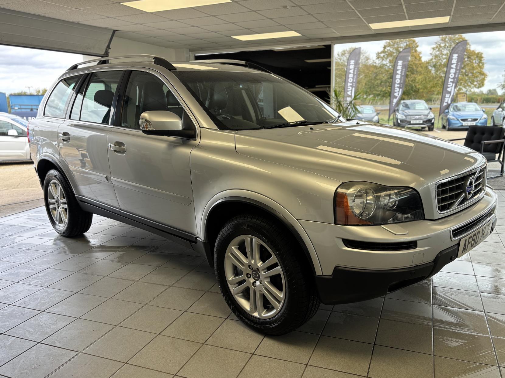 Volvo XC90 2.4 D5 SE SUV 5dr Diesel Geartronic AWD (224 g/km, 182 bhp)