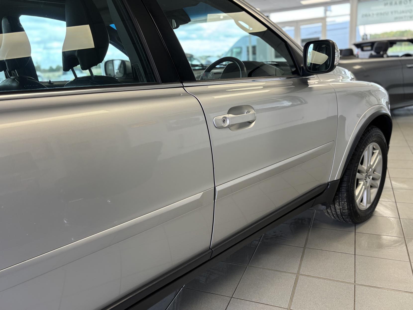 Volvo XC90 2.4 D5 SE SUV 5dr Diesel Geartronic AWD (224 g/km, 182 bhp)