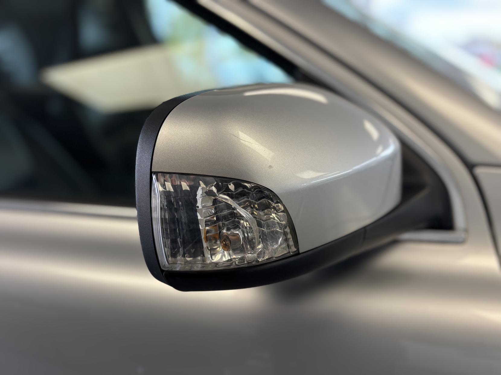 Volvo XC90 2.4 D5 SE SUV 5dr Diesel Geartronic AWD (224 g/km, 182 bhp)