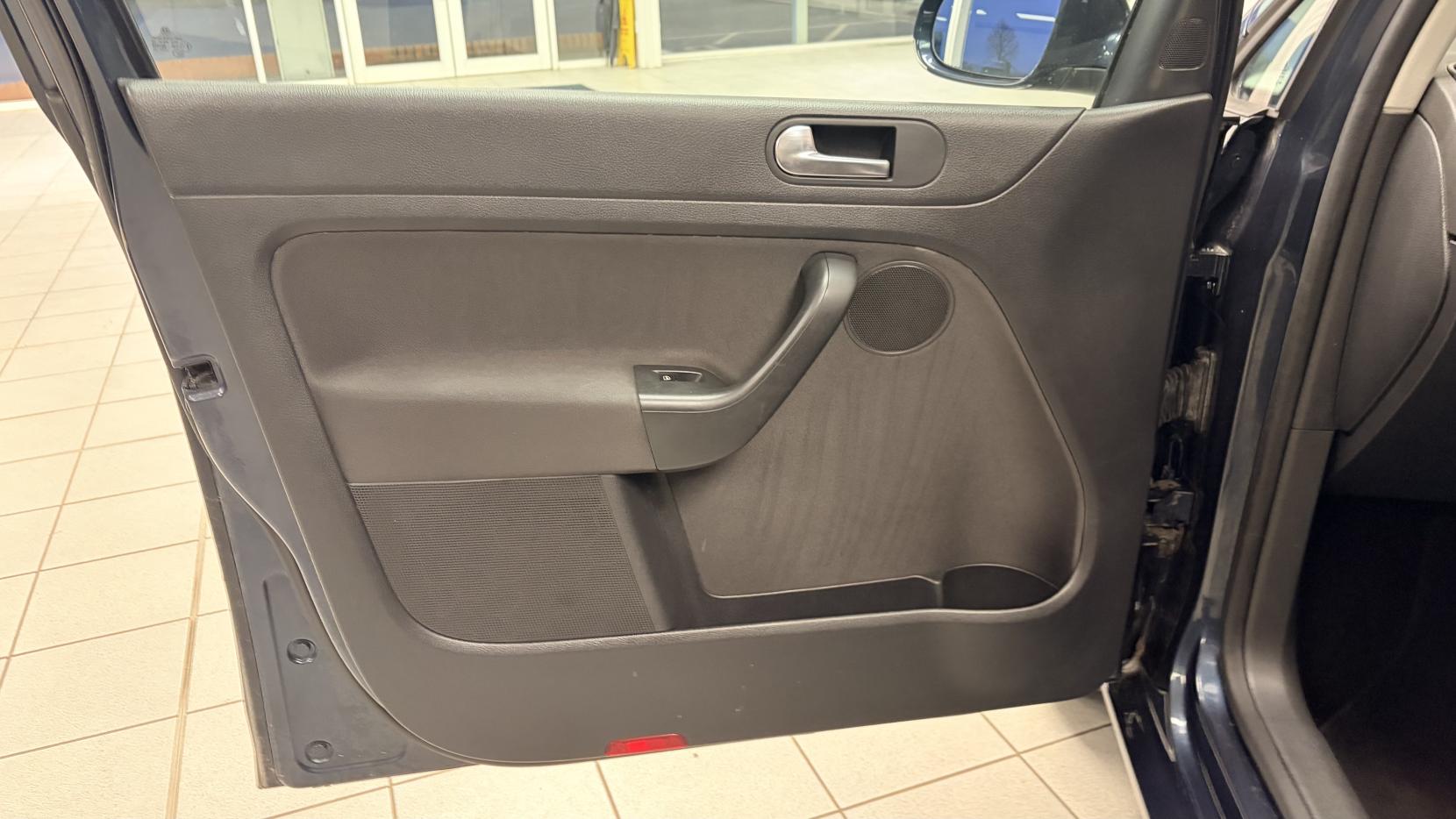 Volkswagen Golf Plus 1.4 TSI SE Hatchback 5dr Petrol DSG Euro 5 (122 ps)