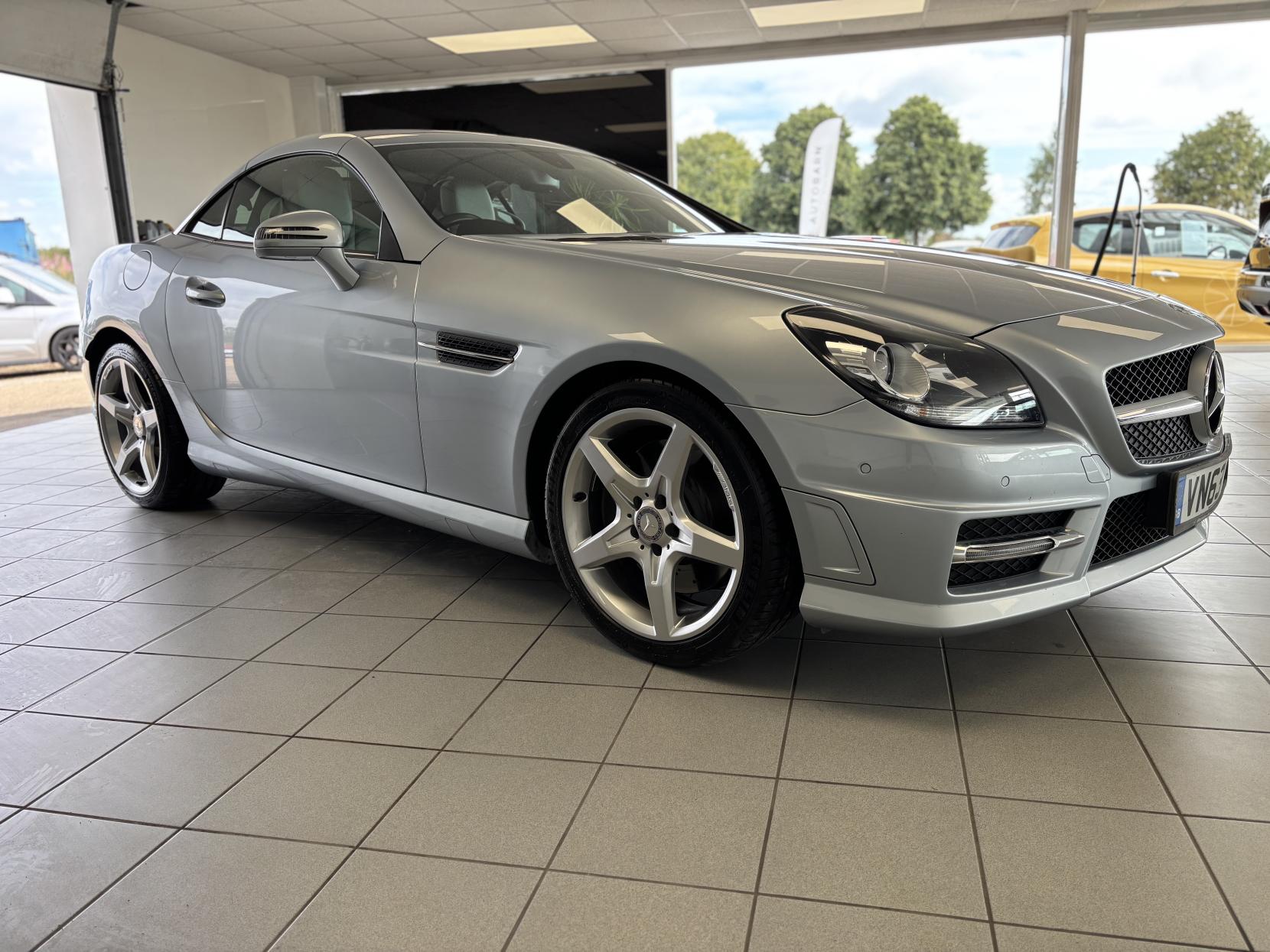 Mercedes-Benz SLK 2.1 SLK250 CDI AMG Sport Convertible 2dr Diesel G-Tronic+ Euro 5 (s/s) (204 ps)