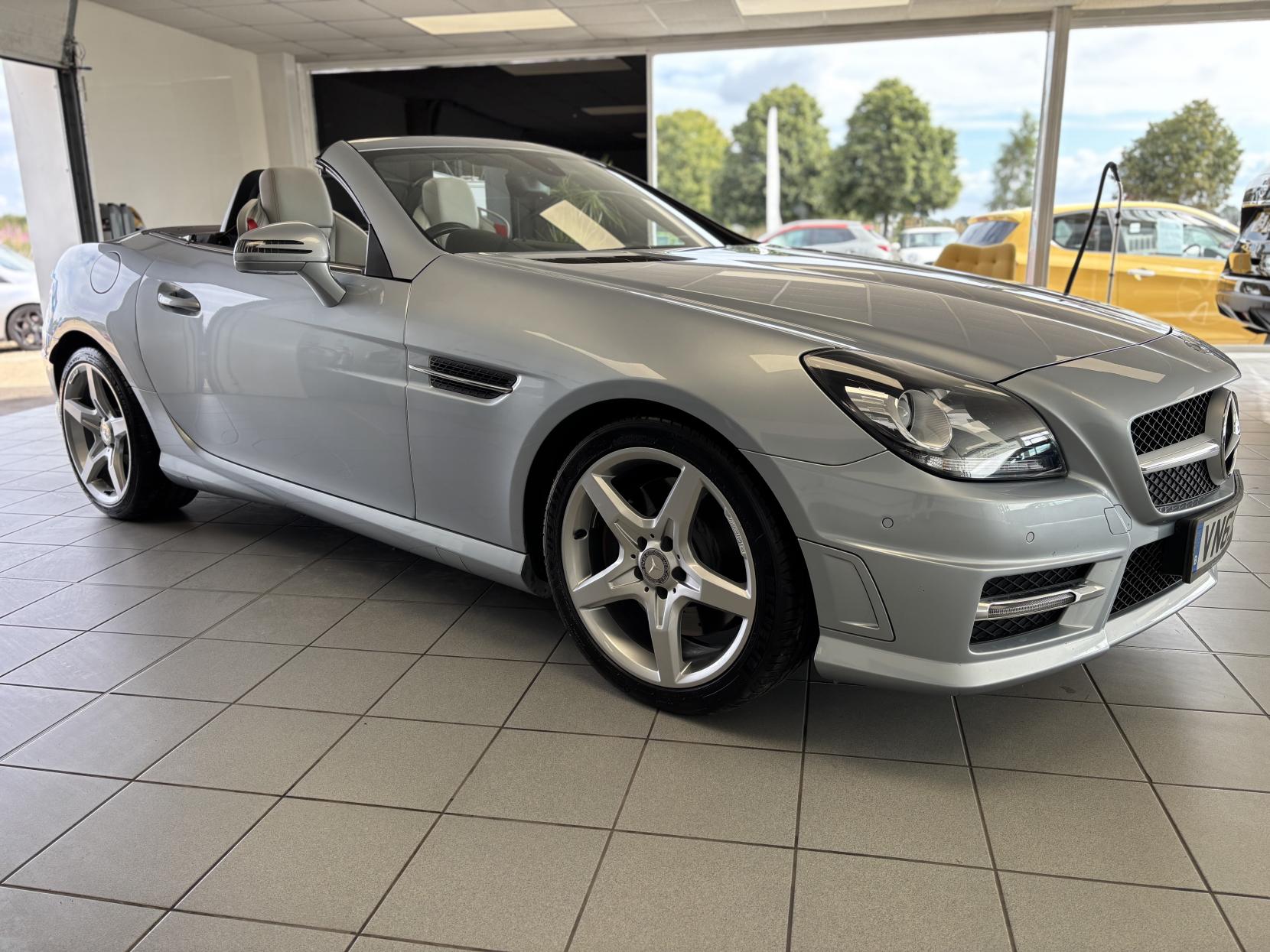 Mercedes-Benz SLK 2.1 SLK250 CDI AMG Sport Convertible 2dr Diesel G-Tronic+ Euro 5 (s/s) (204 ps)