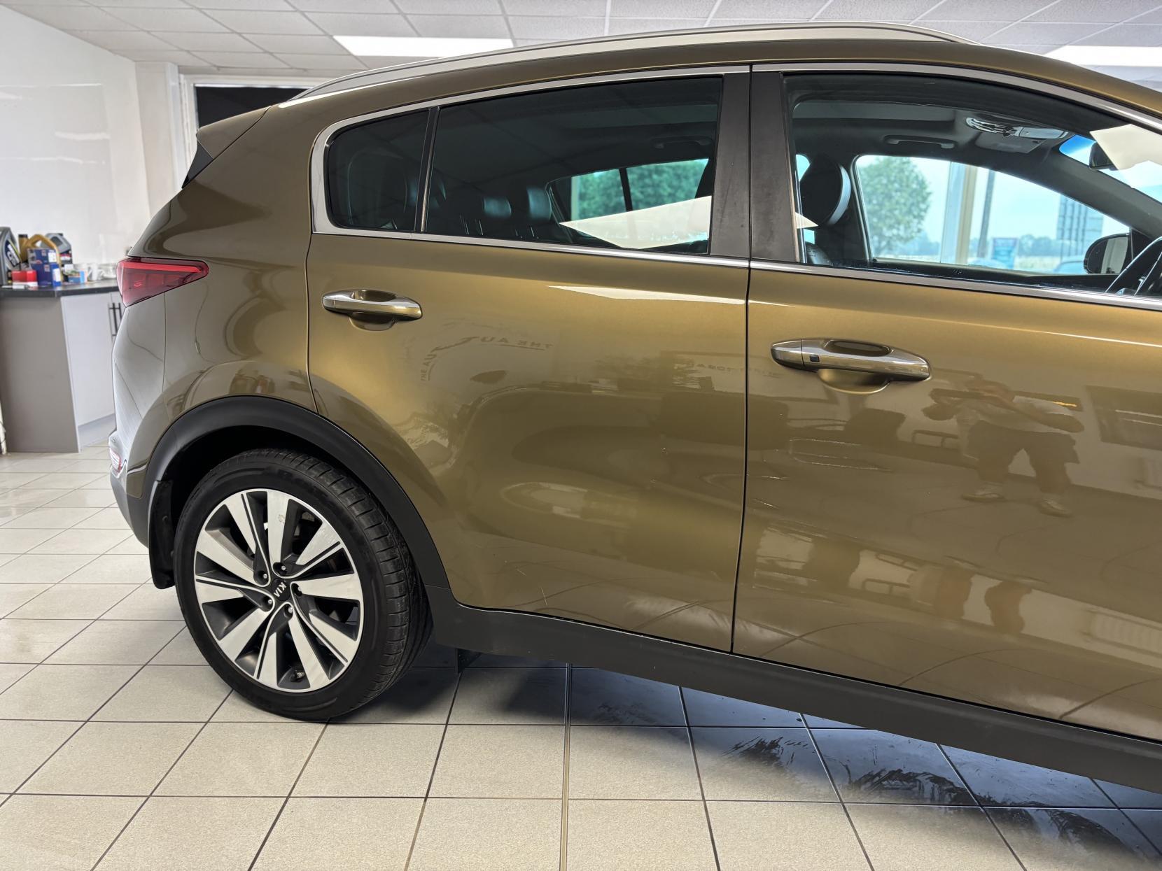 Kia Sportage 2.0 CRDi KX-4 SUV 5dr Diesel Manual AWD Euro 6 (182 bhp)