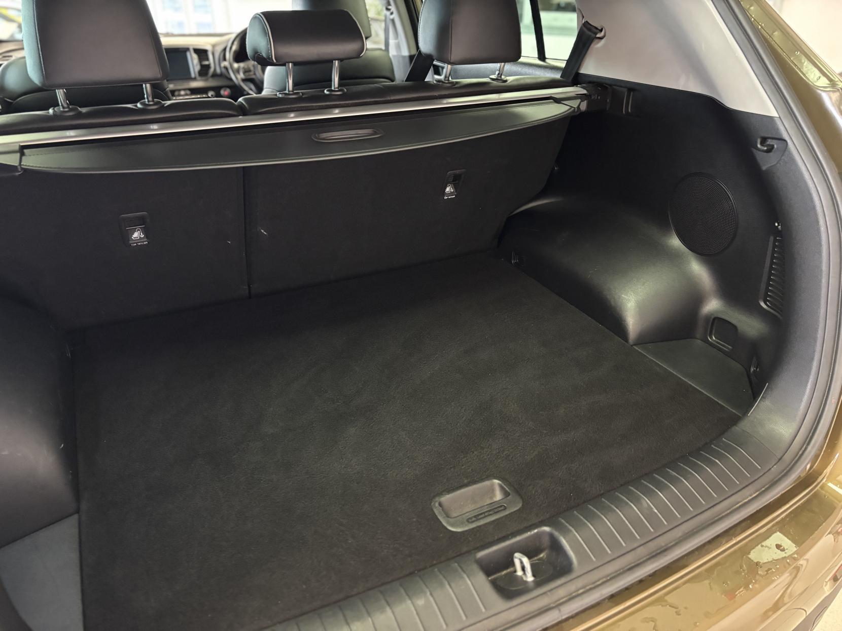 Kia Sportage 2.0 CRDi KX-4 SUV 5dr Diesel Manual AWD Euro 6 (182 bhp)