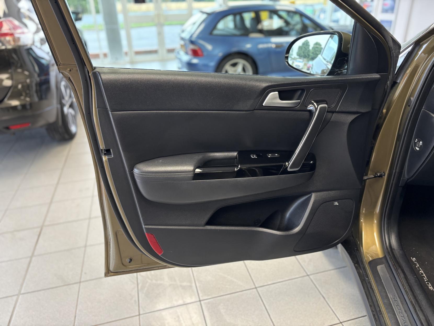 Kia Sportage 2.0 CRDi KX-4 SUV 5dr Diesel Manual AWD Euro 6 (182 bhp)