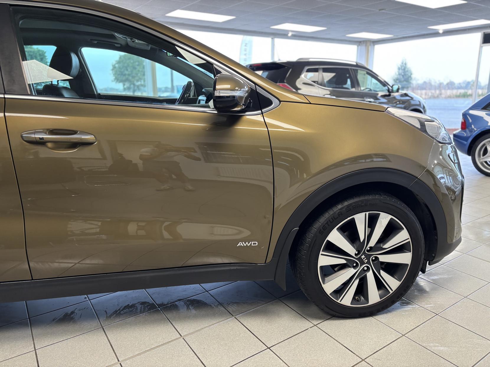 Kia Sportage 2.0 CRDi KX-4 SUV 5dr Diesel Manual AWD Euro 6 (182 bhp)