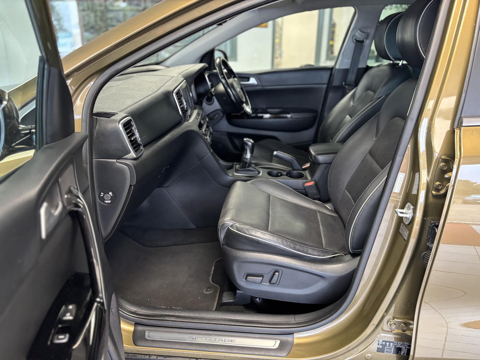 Kia Sportage 2.0 CRDi KX-4 SUV 5dr Diesel Manual AWD Euro 6 (182 bhp)