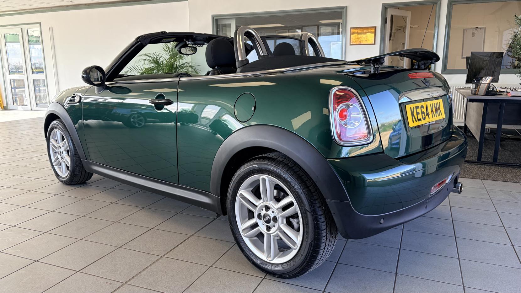 MINI Roadster 1.6 Cooper Convertible 2dr Petrol Manual Euro 6 (s/s) (122 ps)