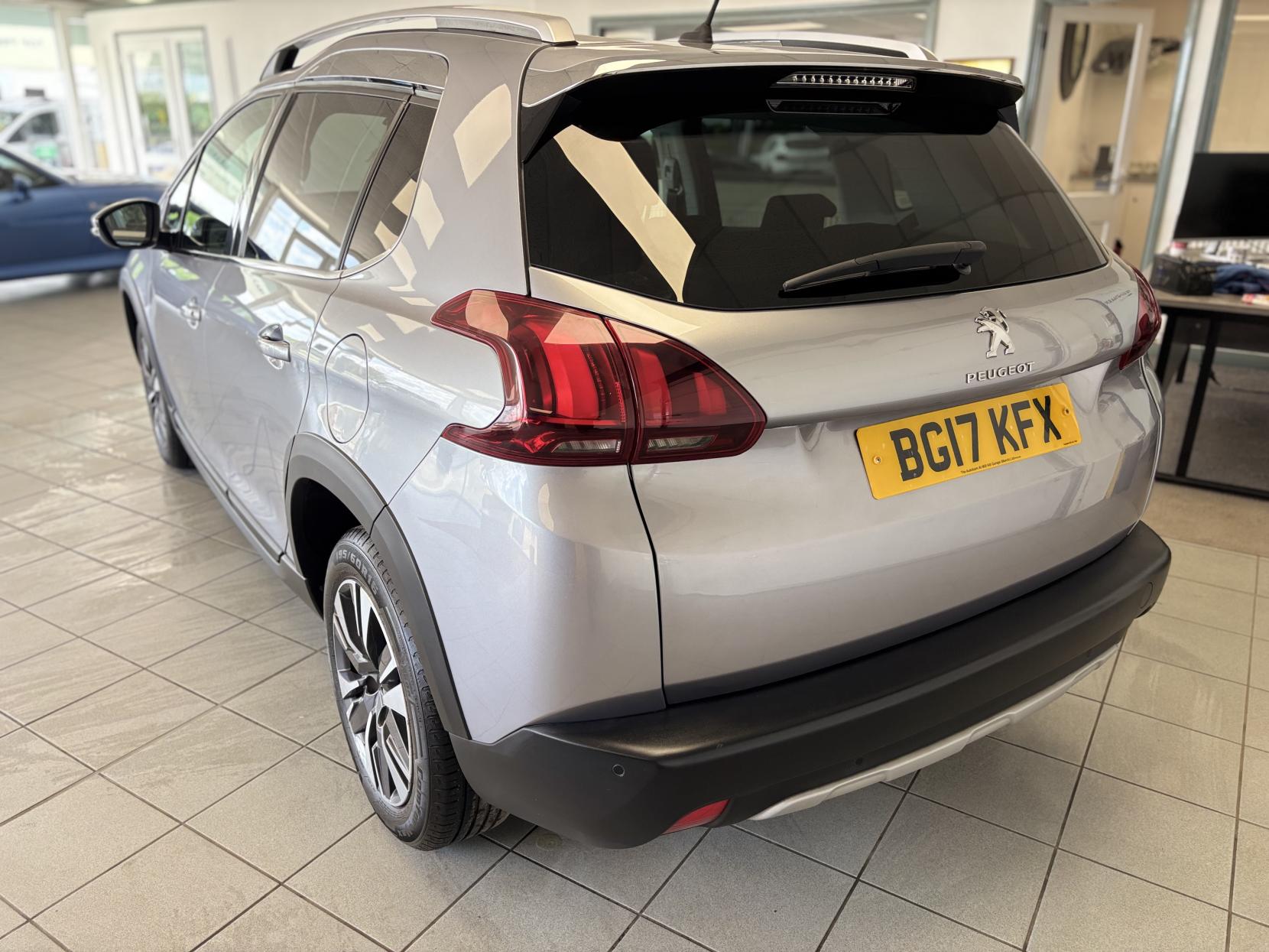 Peugeot 2008 1.2 PureTech Allure SUV 5dr Petrol Manual Euro 6 (82 ps)