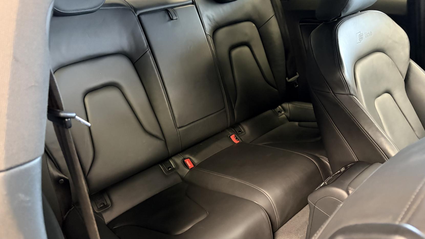 Audi A5 3.0 TDI V6 Black Edition Coupe 2dr Diesel Multitronic Euro 5 (s/s) (204 ps)