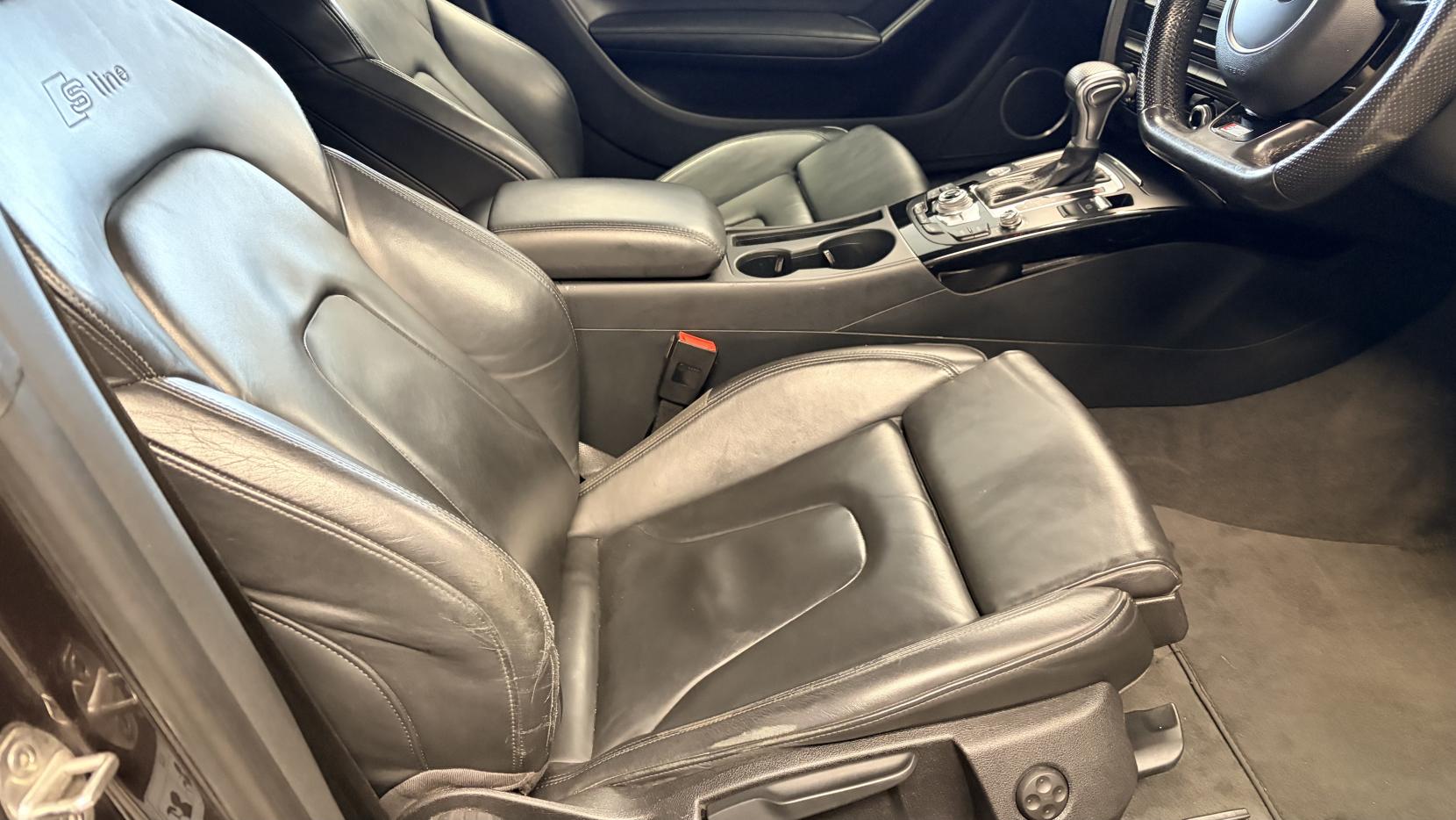 Audi A5 3.0 TDI V6 Black Edition Coupe 2dr Diesel Multitronic Euro 5 (s/s) (204 ps)