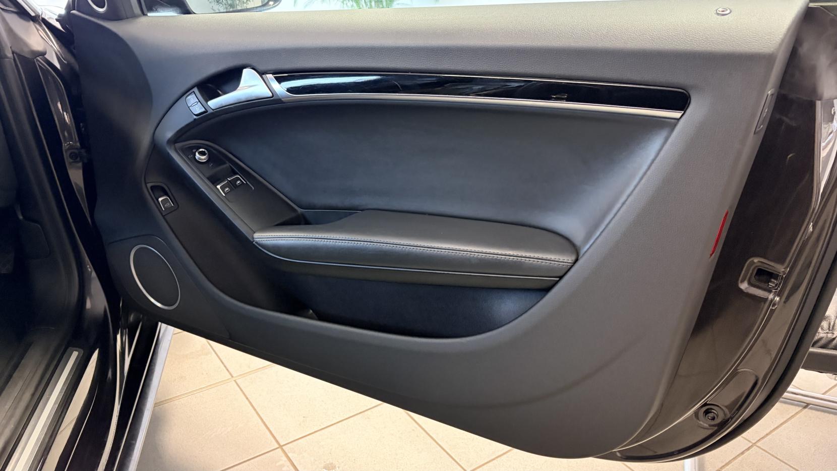 Audi A5 3.0 TDI V6 Black Edition Coupe 2dr Diesel Multitronic Euro 5 (s/s) (204 ps)