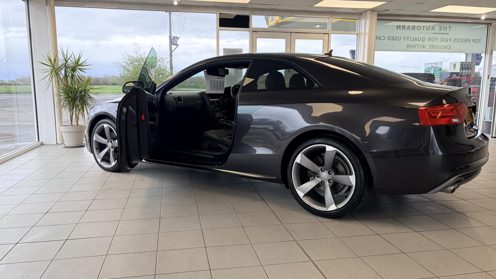 Audi A5 3.0 TDI V6 Black Edition Coupe 2dr Diesel Multitronic Euro 5 (s/s) (204 ps)