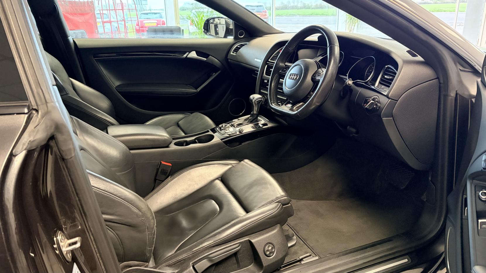 Audi A5 3.0 TDI V6 Black Edition Coupe 2dr Diesel Multitronic Euro 5 (s/s) (204 ps)